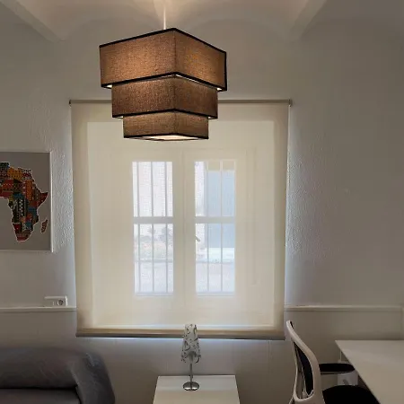 Holiday home Lleida 25, Casa A Planta Baixa Amb Amplia Terrassa Equipada Amb Barbacoa
