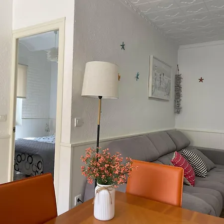 Holiday home Lleida 25, Casa A Planta Baixa Amb Amplia Terrassa Equipada Amb Barbacoa